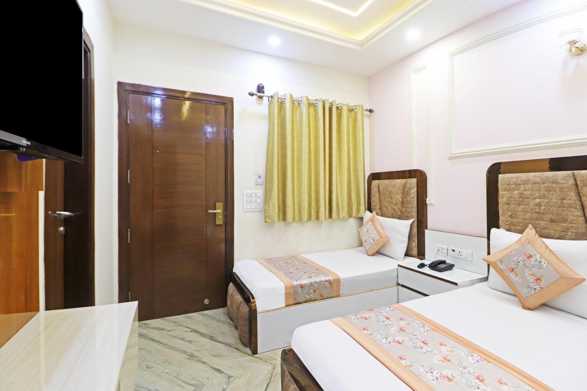 Hotel Samrat Residency 10 Mints Walking Distance Nizamuddin Railway Station New Delhi Extérieur photo
