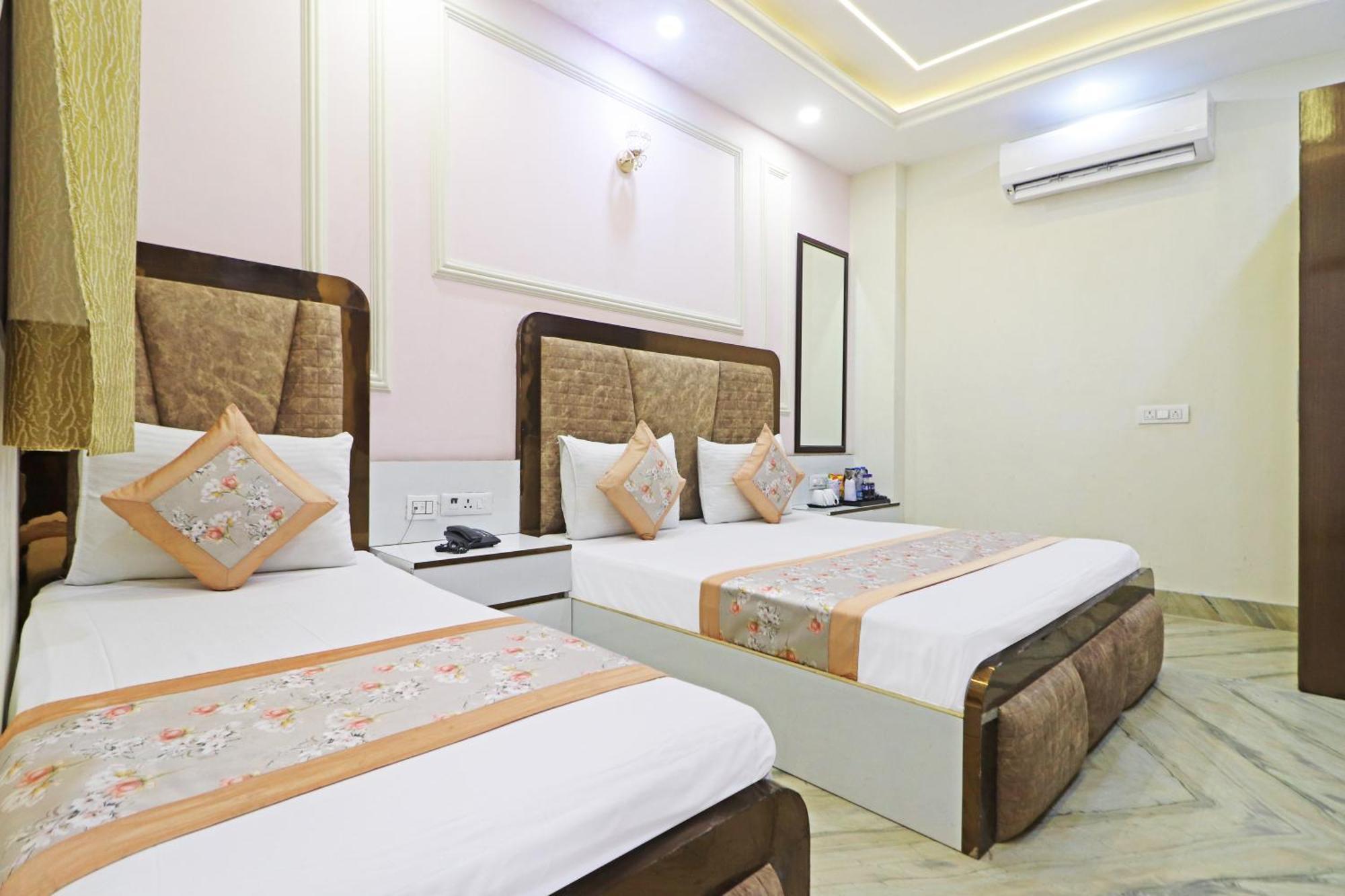 Hotel Samrat Residency 10 Mints Walking Distance Nizamuddin Railway Station New Delhi Extérieur photo