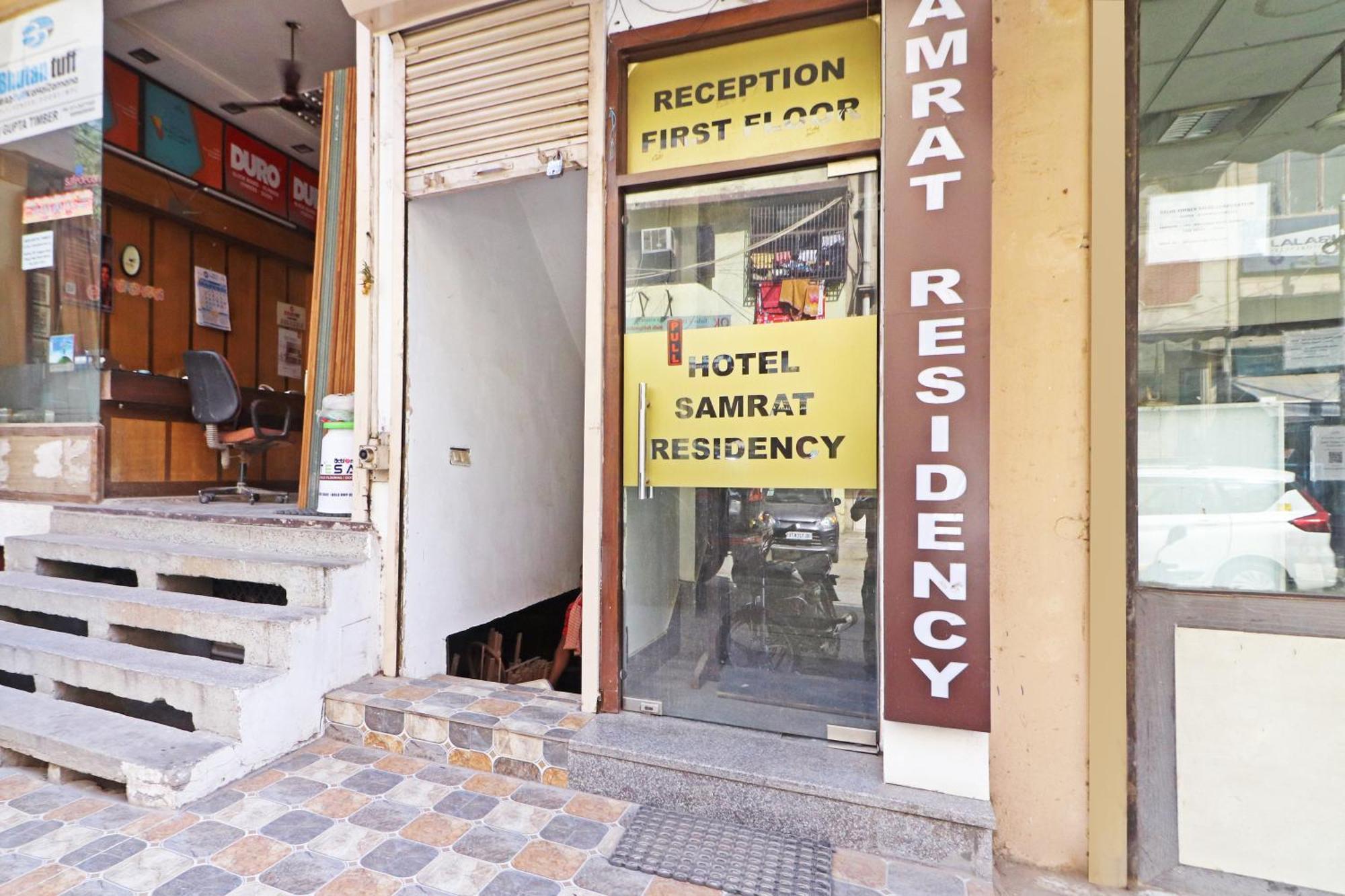 Hotel Samrat Residency 10 Mints Walking Distance Nizamuddin Railway Station New Delhi Extérieur photo