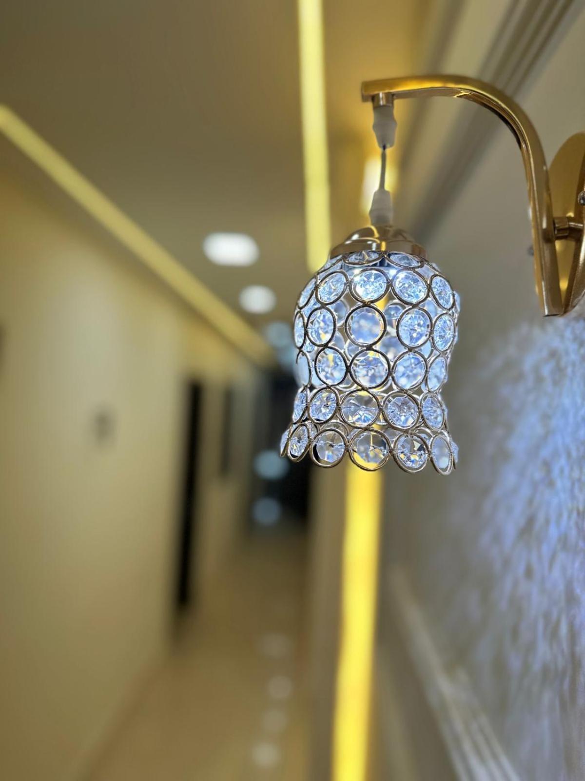 Hotel Samrat Residency 10 Mints Walking Distance Nizamuddin Railway Station New Delhi Extérieur photo
